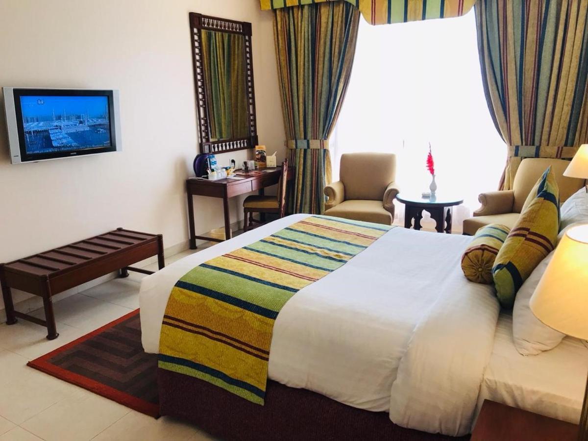 Beach Luxury Hotel Karaçi Dış mekan fotoğraf