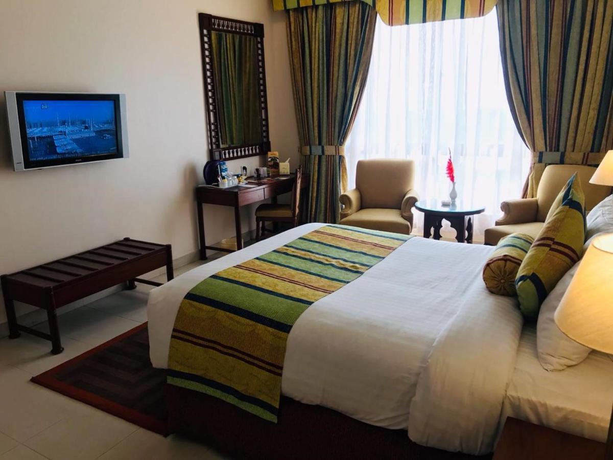 Beach Luxury Hotel Karaçi Dış mekan fotoğraf