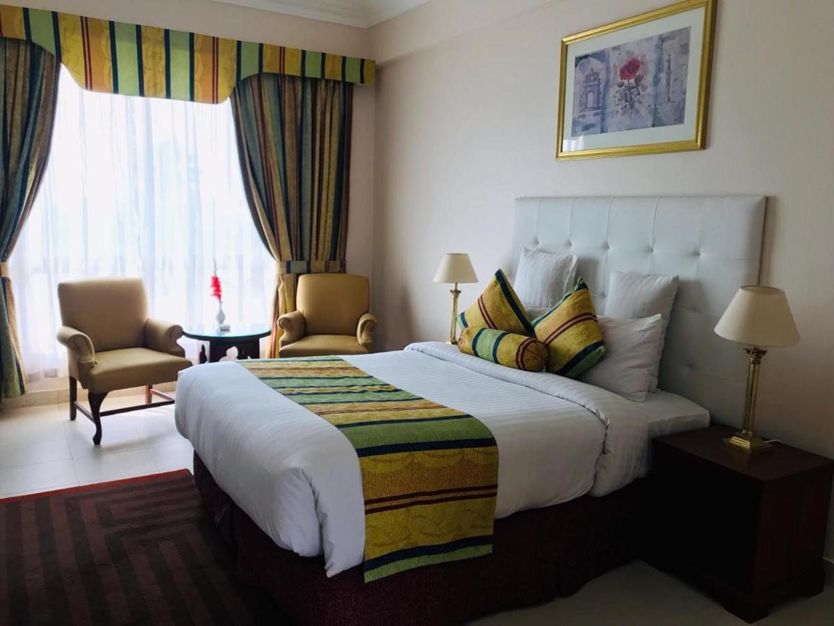 Beach Luxury Hotel Karaçi Dış mekan fotoğraf