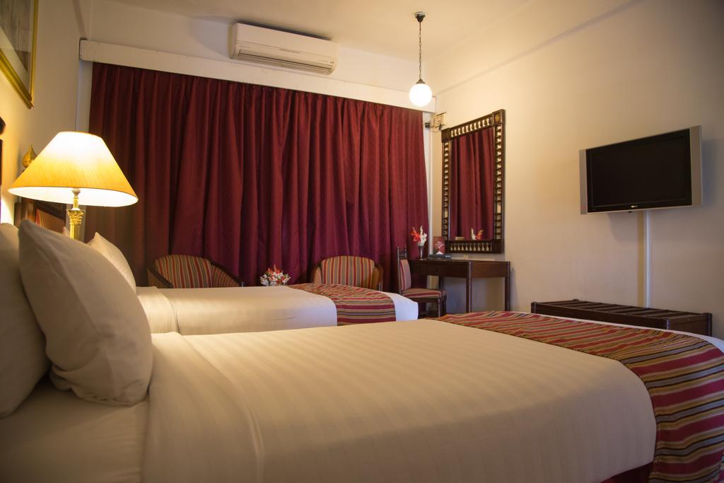 Beach Luxury Hotel Karaçi Dış mekan fotoğraf