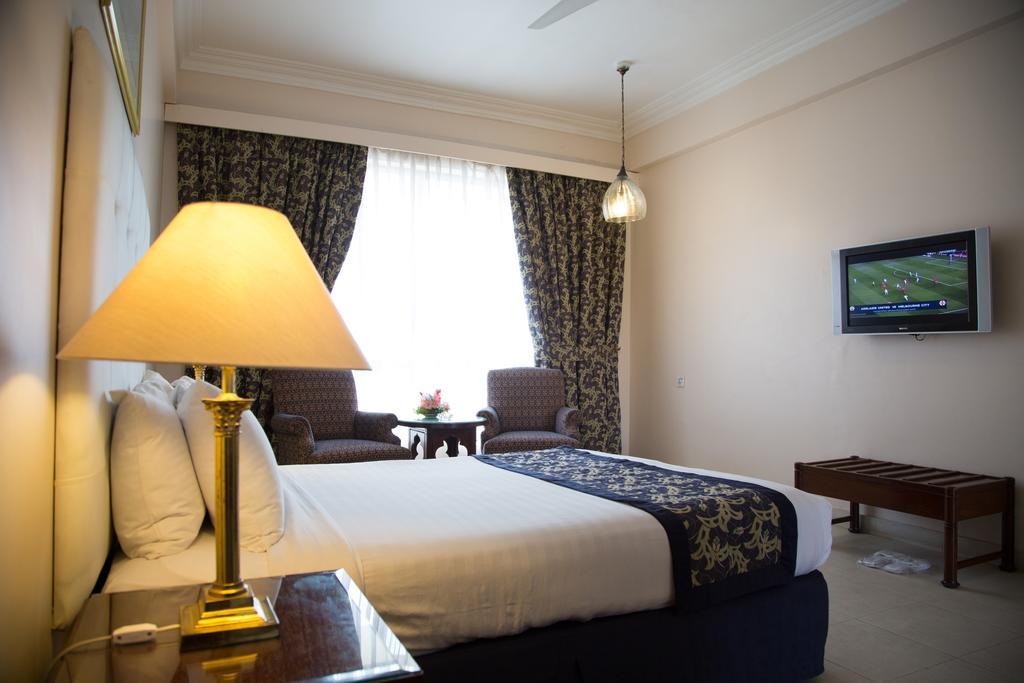 Beach Luxury Hotel Karaçi Dış mekan fotoğraf
