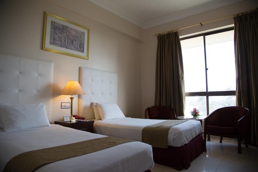 Beach Luxury Hotel Karaçi Dış mekan fotoğraf