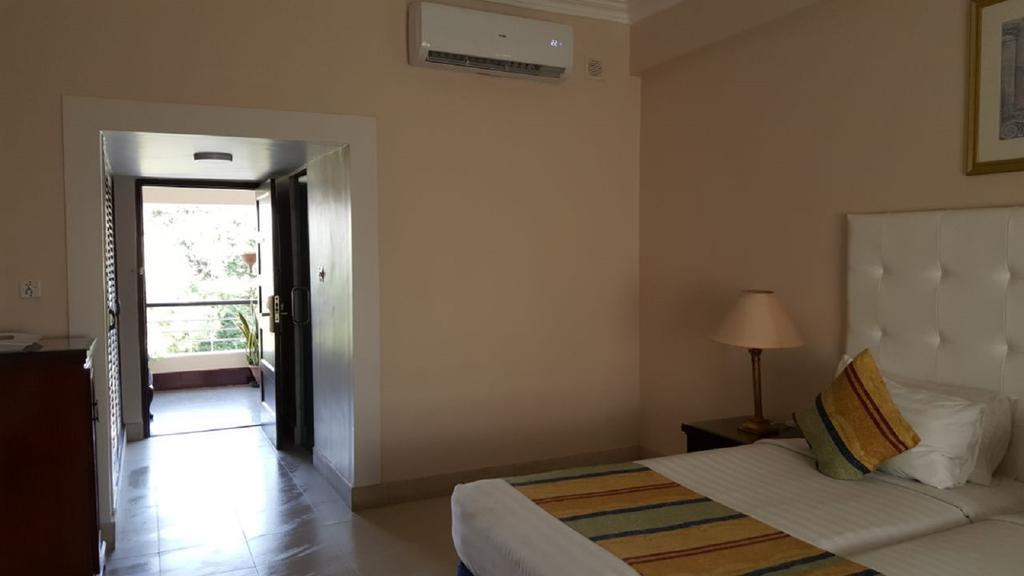 Beach Luxury Hotel Karaçi Dış mekan fotoğraf